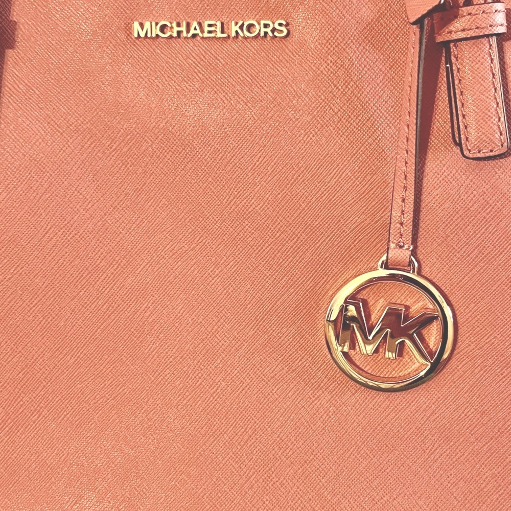 Michael Kors Pink JetSet Leather Tote - Picture 3 of 7
